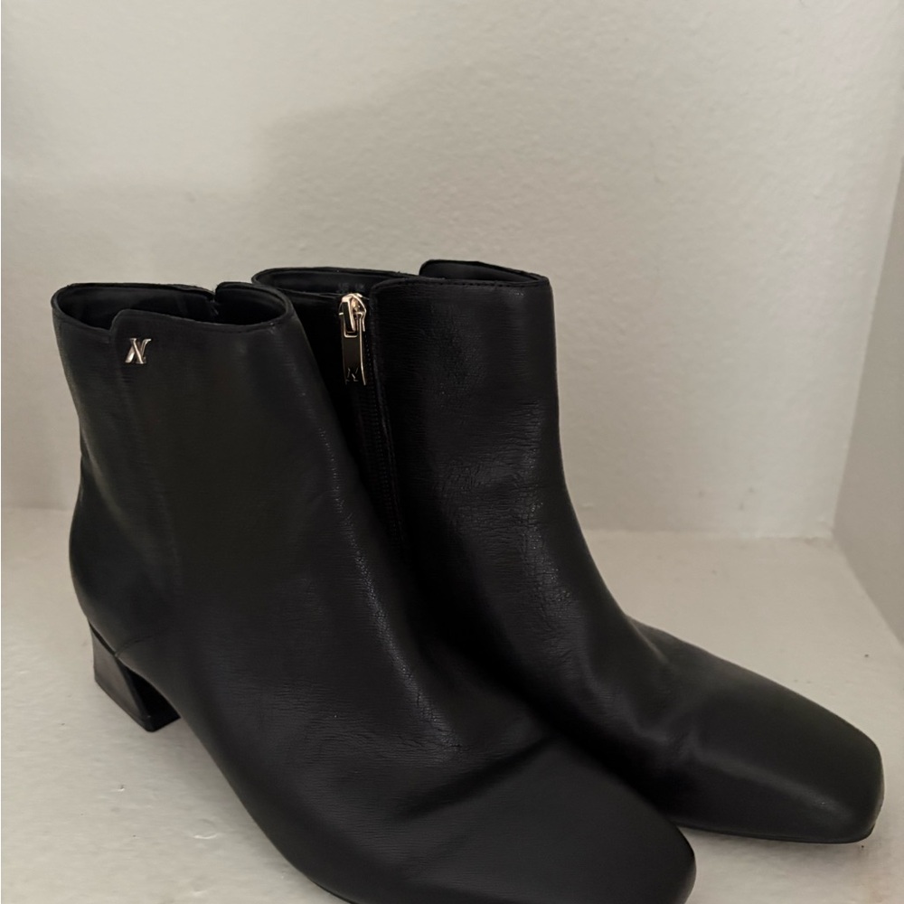 Naturalizer JADA Black Leather Ankle Boots Size 7.5